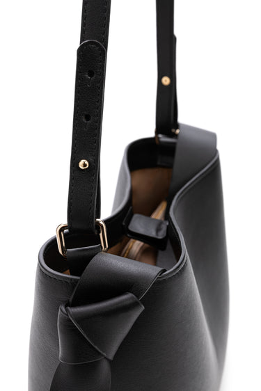 Paulita leather Bag crossbody Black Handmade in Spain La Portegna