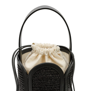 Bolso tote de yute negro con detalles en piel negra de La Portegna, hecho a mano en España Ubrique