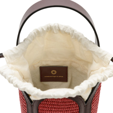Bolso tote de yute cereza con detalles en piel burdeos de La Portegna, hecho a mano en España Ubrique