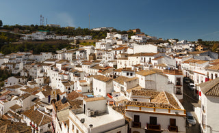 El pueblo blanco, España | Destinos en Andalucía | La Portegna