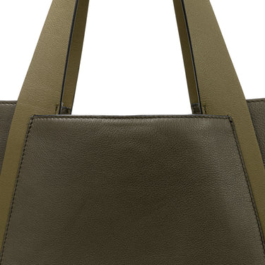 Sol tote bag leather Green. Handcrafted in Spain. La Portegna