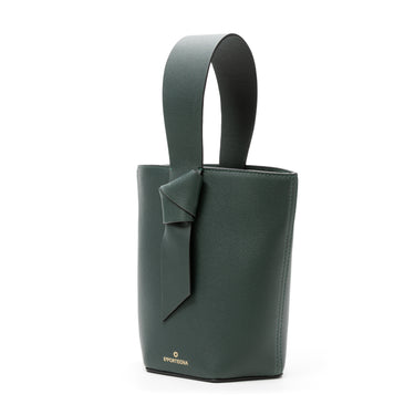 bolso tipo bucket de piel verde hecho a mano con detalle de nudo, asa superior y bandolera